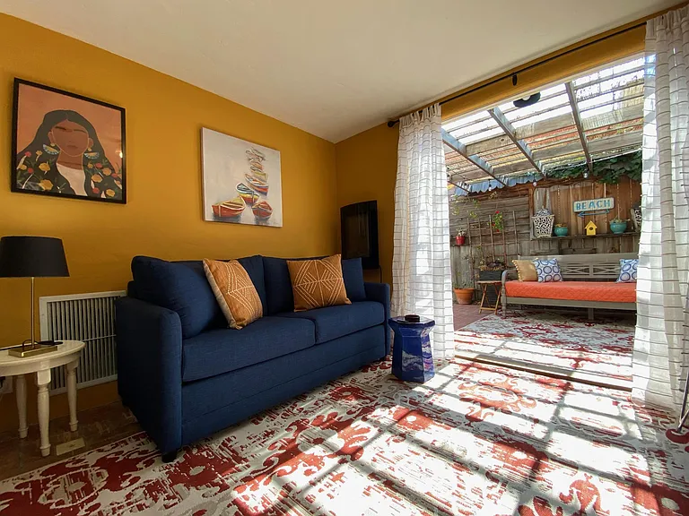 1328 W Valerio St — Photo 37