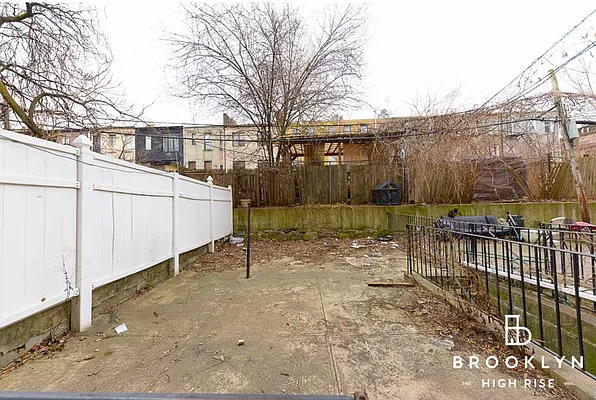 Rented by Brooklyn High Rise LLC | media 61
