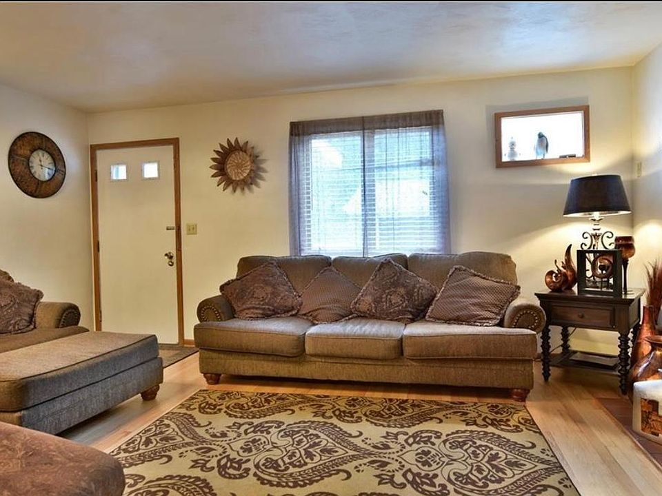 5043 Forest Park Pl #2, Youngstown, OH 44512 | Zillow