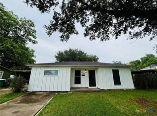 2609 Cardinal St, Victoria, TX 77901