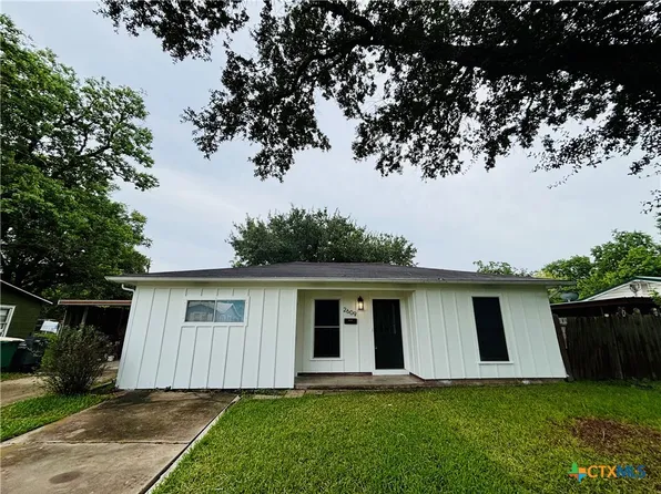 2609 Cardinal St, Victoria, TX 77901