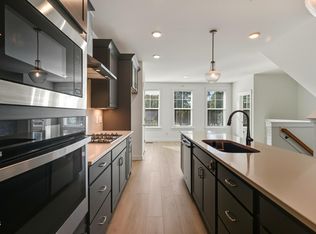 2006 Leo Dr, Apex, NC 27502