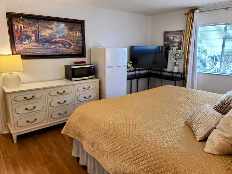 4482 King Theodore Dr #1 — Photo 5