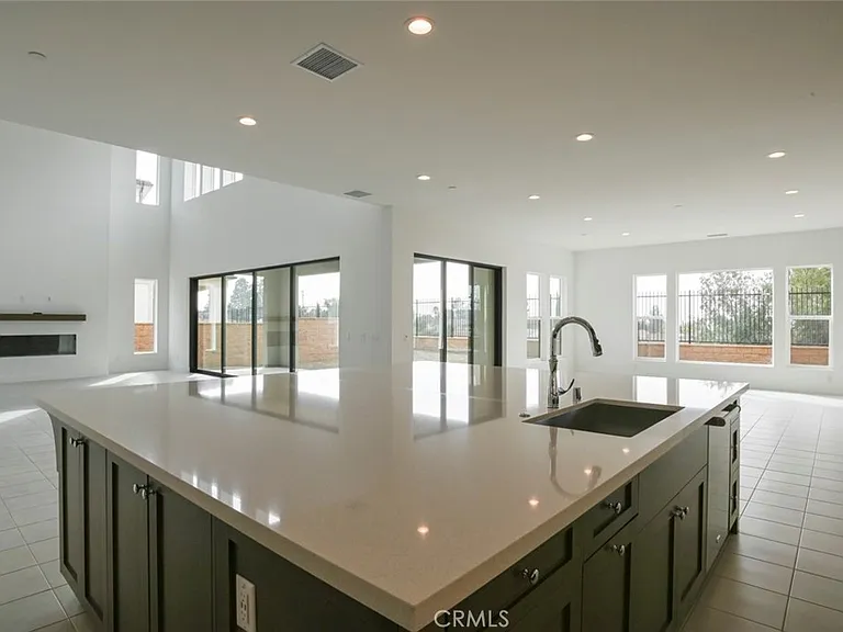 20552 Edgewood Ct — Photo 12