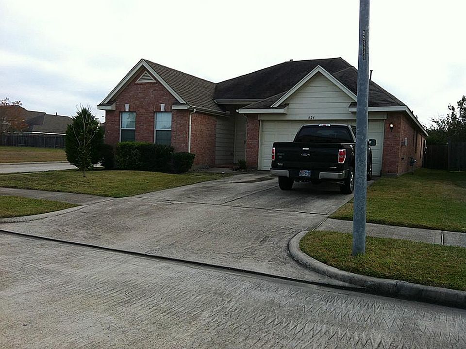 824 Chance corner lot.