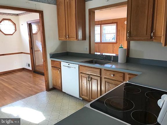 4th image of 7804 Worthing Ct