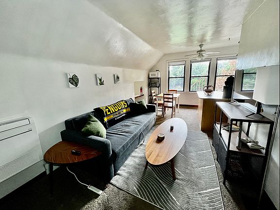 3rd image of 315 Barnes St Floor 3