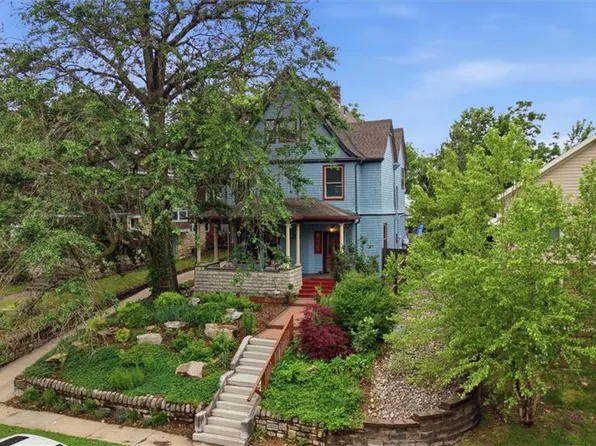 3620 Bell St, Kansas City, MO 64111
