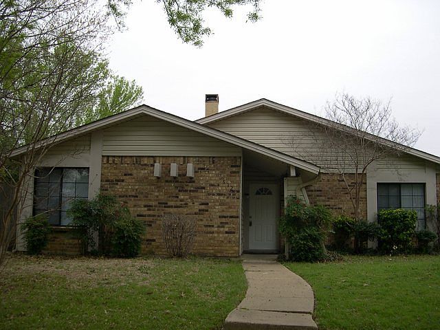 1st image of 612 Middle Cove Dr