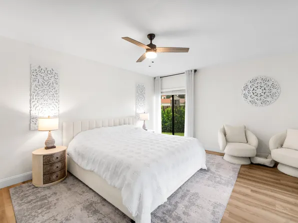 6299 Hollandaire Drive E, Boca Raton, FL 33433