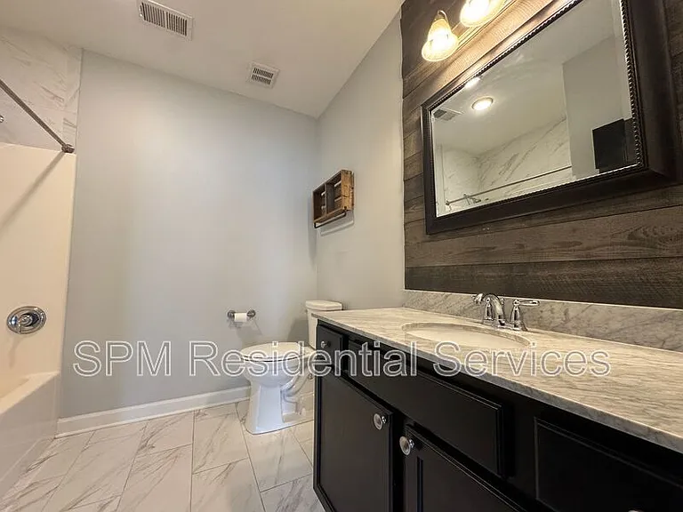618 Condo Club Dr #307 — Photo 13