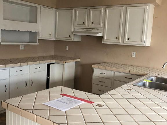 2nd image of 5226 Avis Ln
