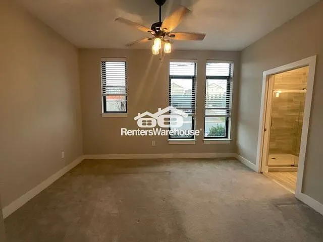 2401 Euclid Ave #116 — Photo 10