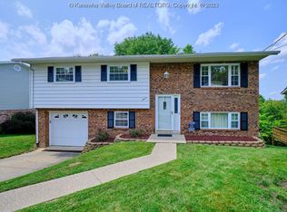 7 Peach Tree Ln, South Charleston, WV 25309