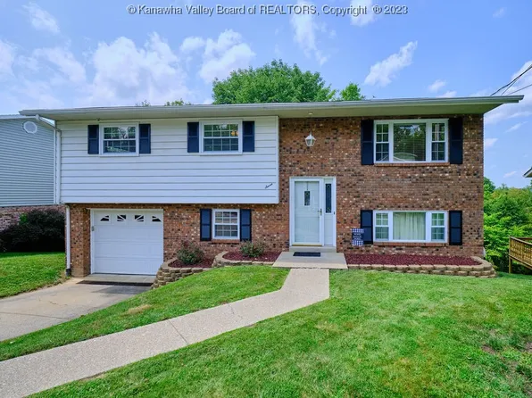 7 Peach Tree Ln, South Charleston, WV 25309