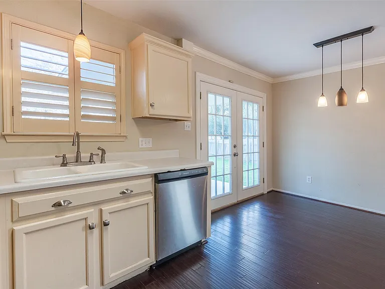 7700 Portland Trl — Photo 29