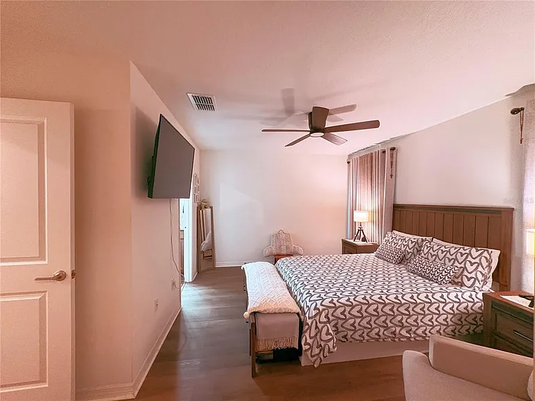 1084 Papaya Cir — Photo 28