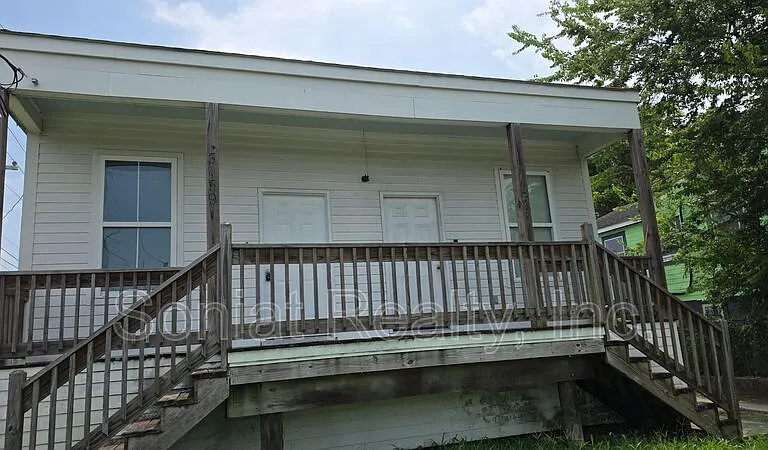 3139 Music St — Photo 1