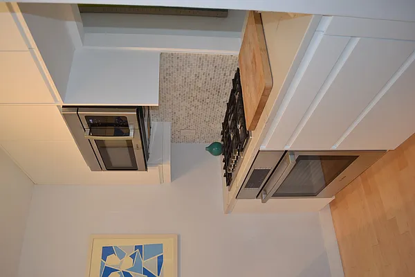 Rented by Tabak Real Estate | media 22