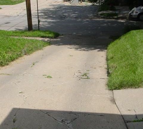 4th image of 566 S 35th Ave