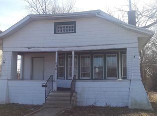 636 Sumner St, Waterloo, IA 50703