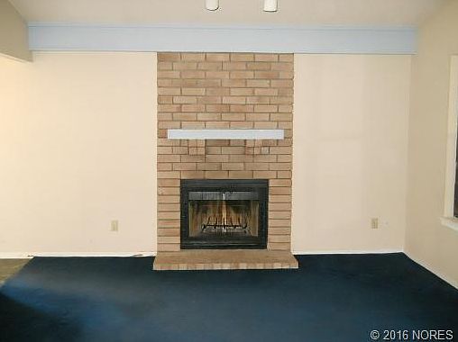 3rd image of 1402 S 110th Pl E