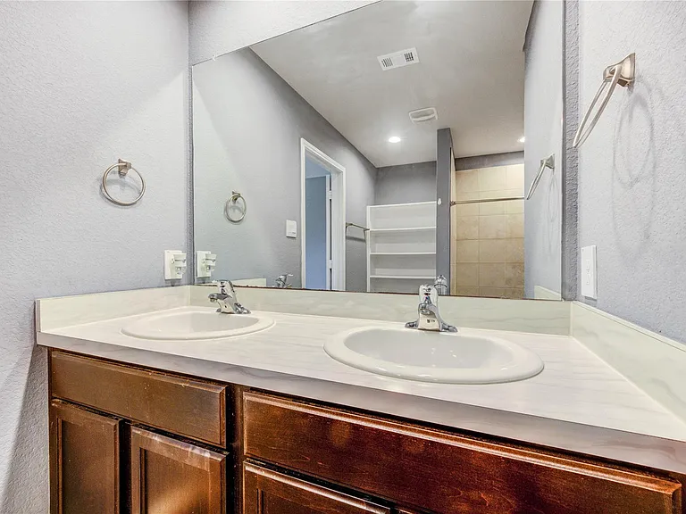 21315 Pine Mill Dr — Photo 20