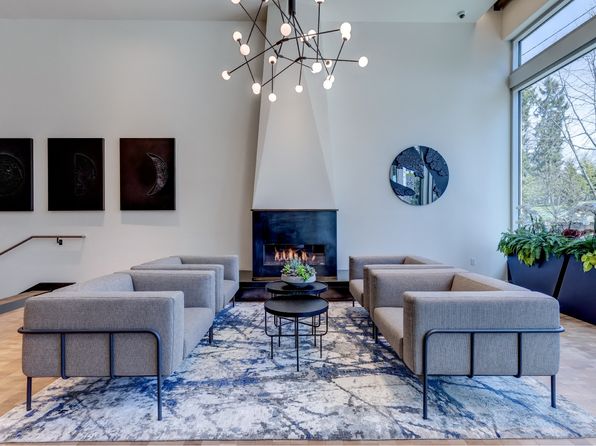 2475 California Ave SW #233