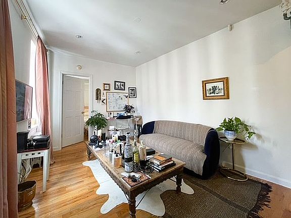 2nd image of 70-80 Kenmare St #25