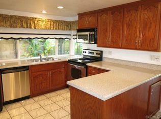 977 N Leaf Ave, Covina, CA 91722