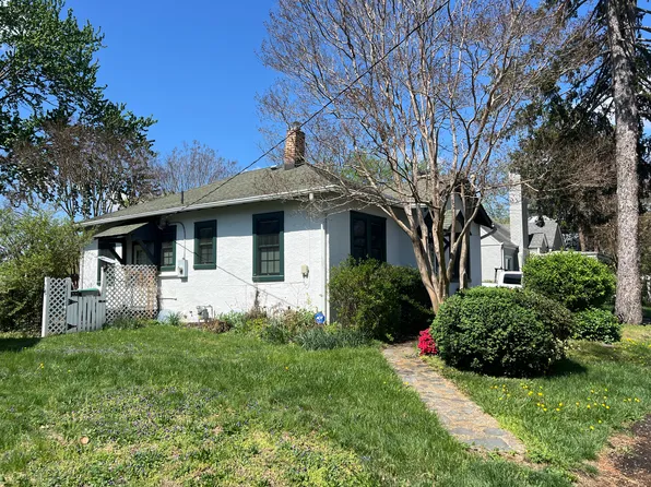 123 Observatory Ave, Charlottesville, VA 22903
