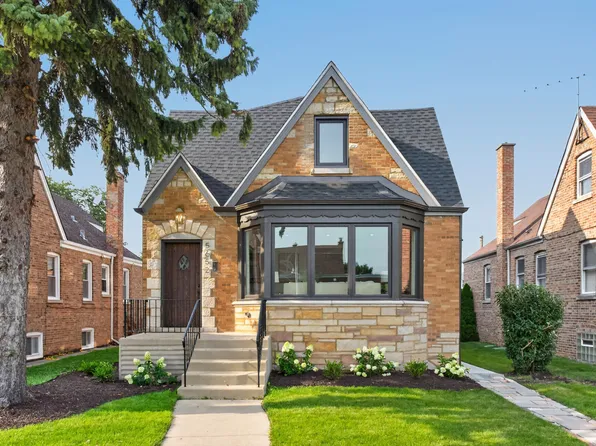 5652 W Cullom Ave, Chicago, IL 60634