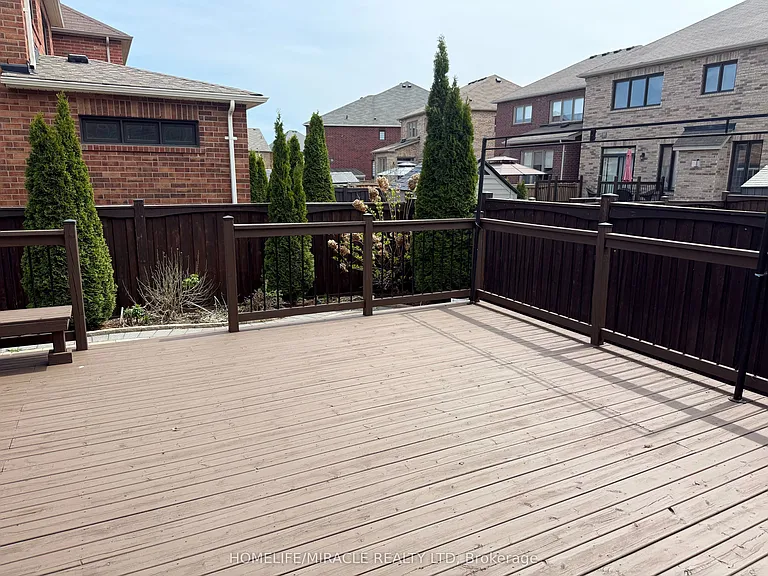 3 Elwin Rd — Photo 18