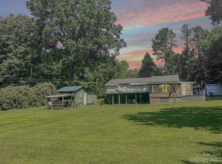 125 Fairstone Dr, Gastonia, NC 28056