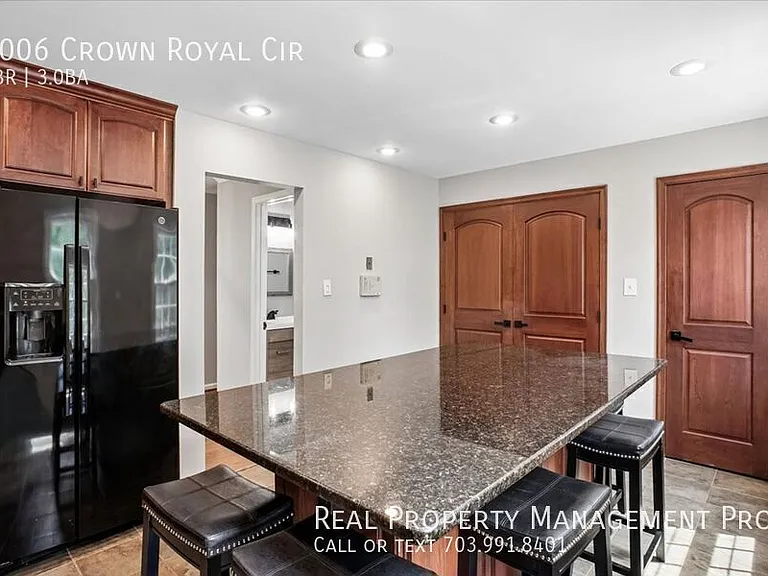 6006 Crown Royal Cir — Photo 11