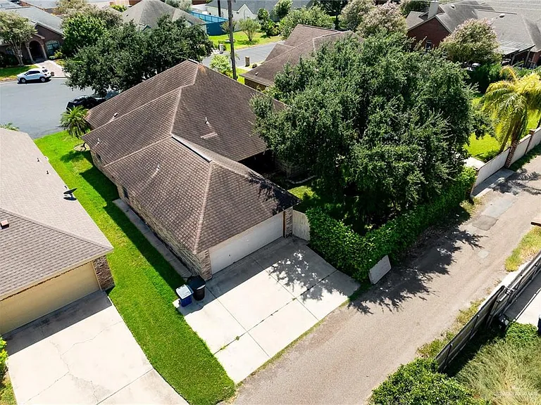 513 E Bluebird Ave — Photo 24