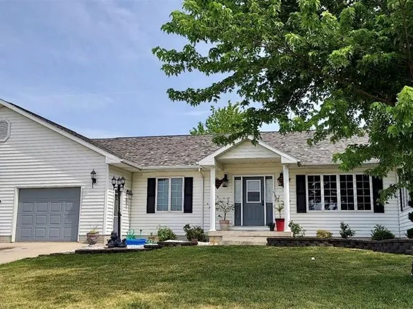 109 15th Ave SW, Clarion, IA 50525