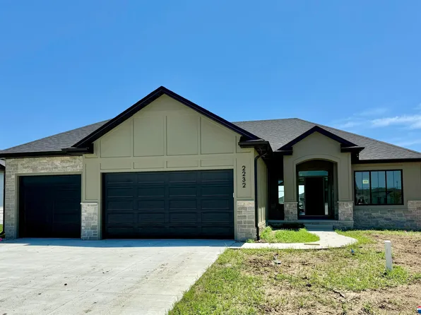 2232 Milrose Branch Rd, Lincoln, NE 68520