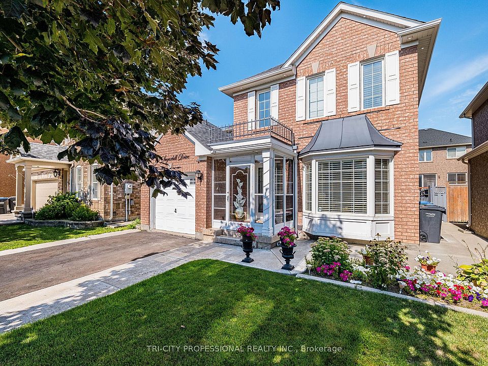 1st image of 18 Sugarhill Dr