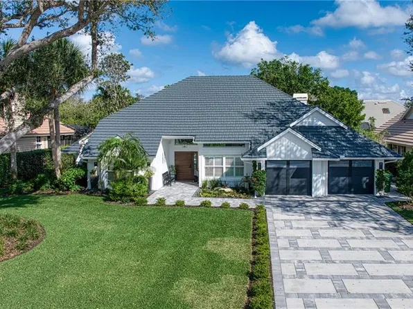 807 Arrowhead LN, NAPLES, FL 34108