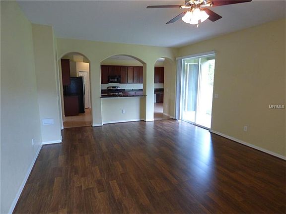 4th image of 18302 Holland House Loop