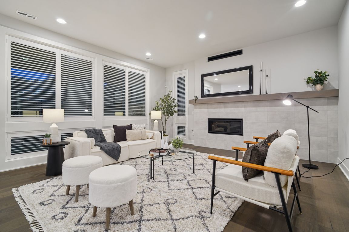 next background image