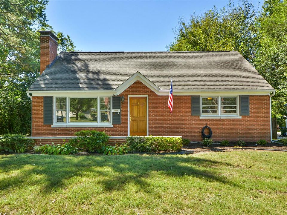 1030 Della Dr, Lexington, KY 40504 Zillow