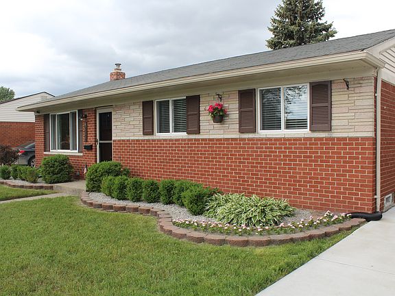 4th image of 40411 Hamilton Dr