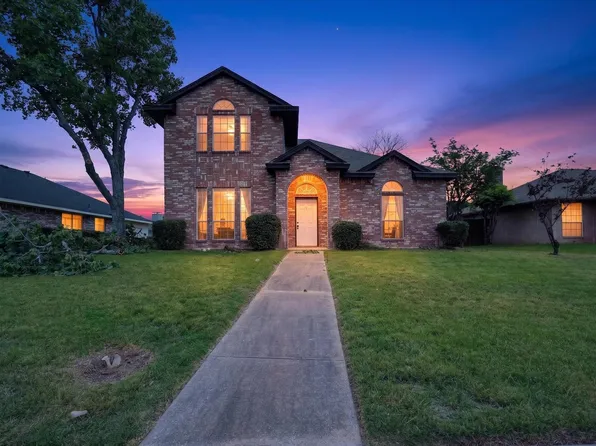 1325 Rosewood Ln, Lancaster, TX 75146