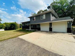 3418 Golf Course Rd, Osage, IA 50461