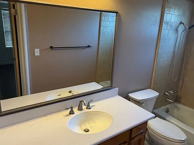 1335 W Evergreen Ct — Photo 18