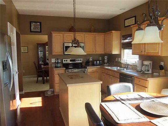 2nd image of 16851 Cedar Creek Ln