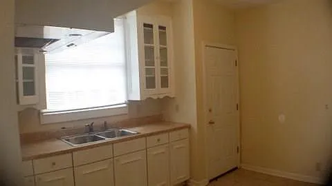 4736 Saint Anthony Ave — Photo 11