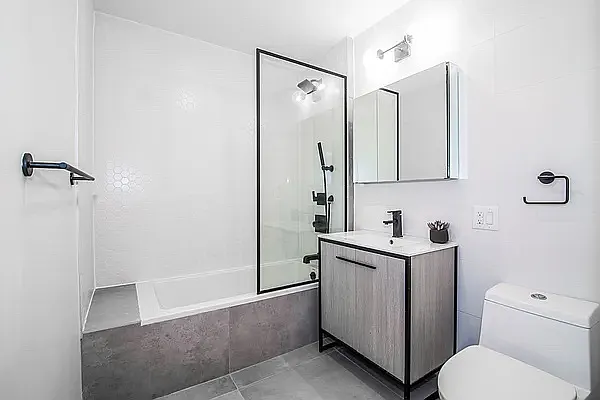 Rented by Rumah Realty Inc | media 5